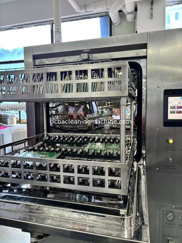 Eliminar las manchas en la PCBA utilizando un agente de limpieza químico SME-5600T aplicación principal Electrónica automotriz PCBA PCBA militar PCBA aeroespacial PCBA Telecomunicaciones PCBA Dispositivos médicos PCBA Medidores digitales PCBA MáquinaFeatu