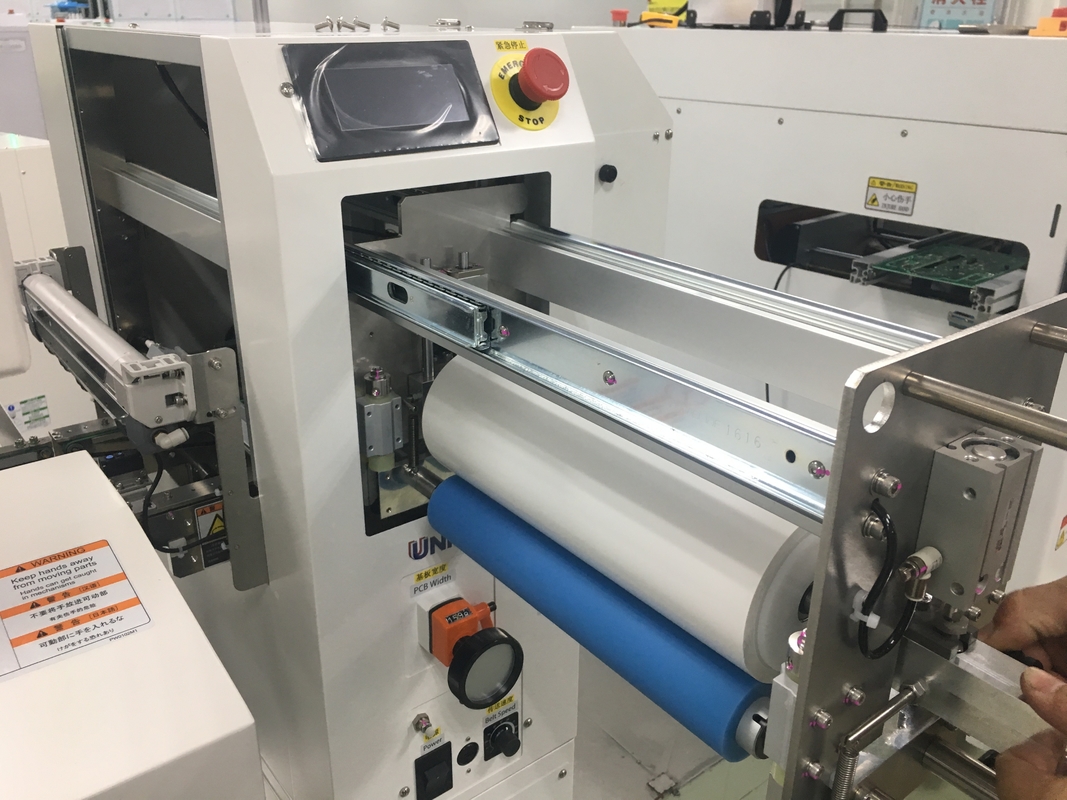 Color blanco de limpieza adhesivo de Smt de la anchura de la máquina 300m m del PWB del ESD